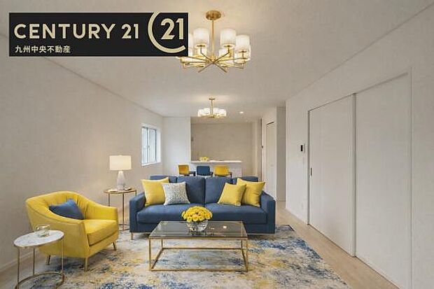 ※掲載の家具およびCG加工はあくまでイメージであり、販売価格には含まれておりません。【リビング】暖かな光が包み込んでくれるLDKは家族みんなが自然と集まる場所。快適でゆったり寛げる空間です。