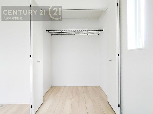 【クローゼット】お部屋ごとに設けた収納は住みやすさへのこだわりです。