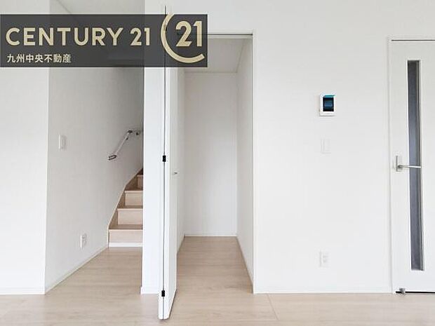 【リビング収納】