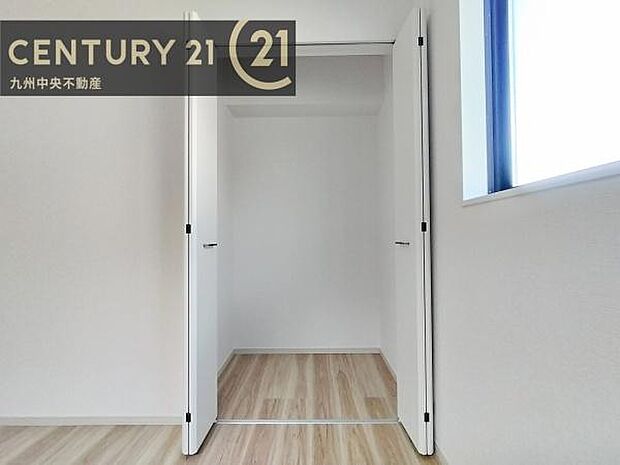 【クローゼット】お部屋ごとに設けた収納は住みやすさへのこだわりです。