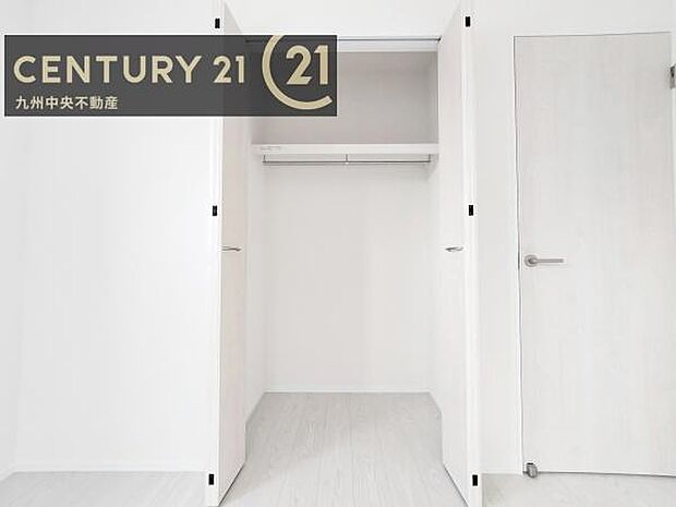 【クローゼット】お部屋ごとに設けた収納は住みやすさへのこだわりです。