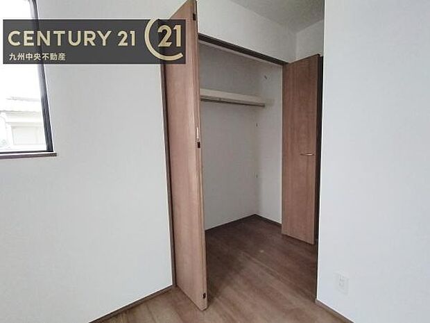 【クローゼット】お部屋ごとに設けた収納は住みやすさへのこだわりです。