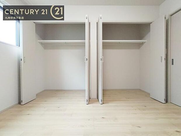 【クローゼット】お部屋ごとに設けた収納は住みやすさへのこだわりです。