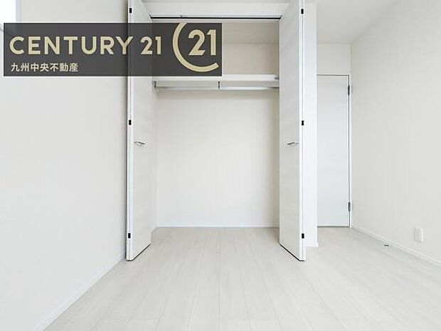 【クローゼット】お部屋ごとに設けた収納は住みやすさへのこだわりです。
