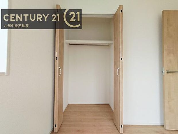 【クローゼット】お部屋ごとに設けた収納は住みやすさへのこだわりです。