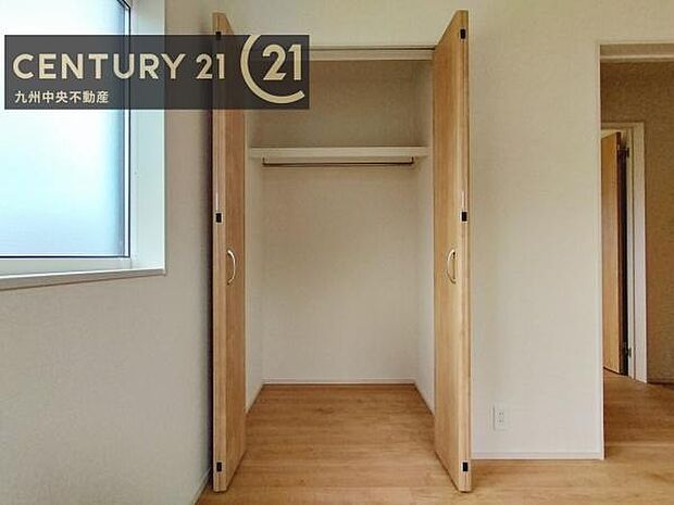【クローゼット】お部屋ごとに設けた収納は住みやすさへのこだわりです。