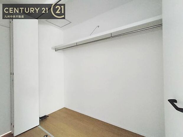 【クローゼット】お部屋ごとに設けた収納は住みやすさへのこだわりです。