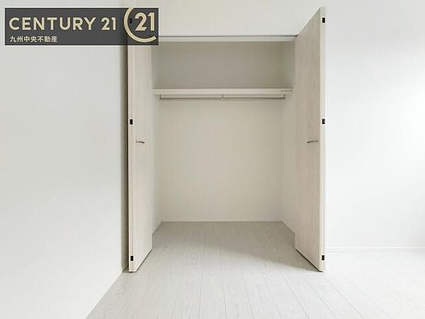 【クローゼット】お部屋ごとに設けた収納は住みやすさへのこだわりです。