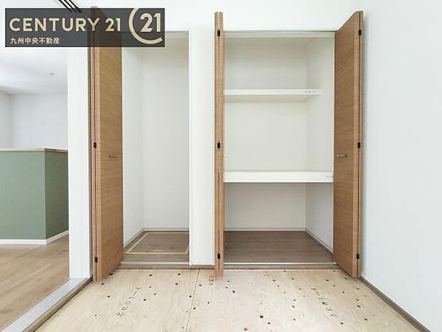 【クローゼット】お部屋ごとに設けた収納は住みやすさへのこだわりです。