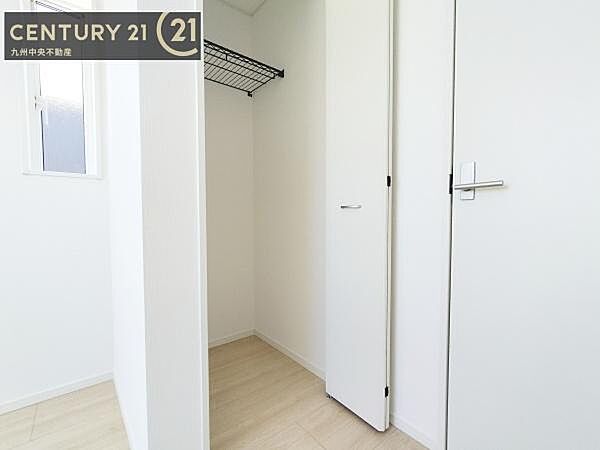 【クローゼット】お部屋ごとに設けた収納は住みやすさへのこだわりです。
