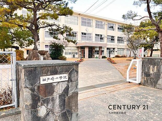 福岡市立西戸崎小学校まで670m