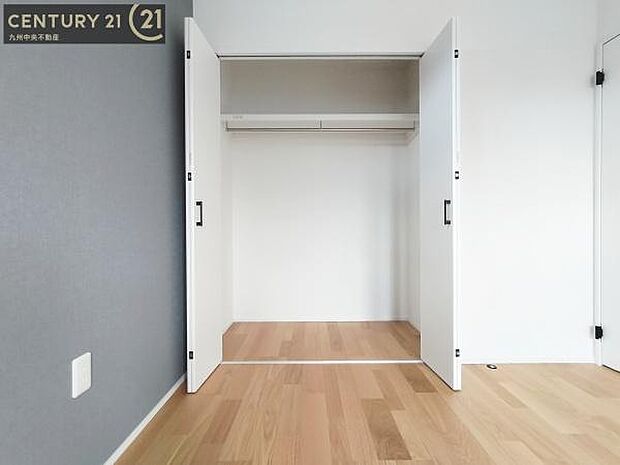 【クローゼット】お部屋ごとに設けた収納は住みやすさへのこだわりです。