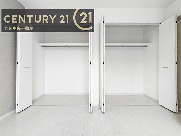 【クローゼット】お部屋ごとに設けた収納は住みやすさへのこだわりです。