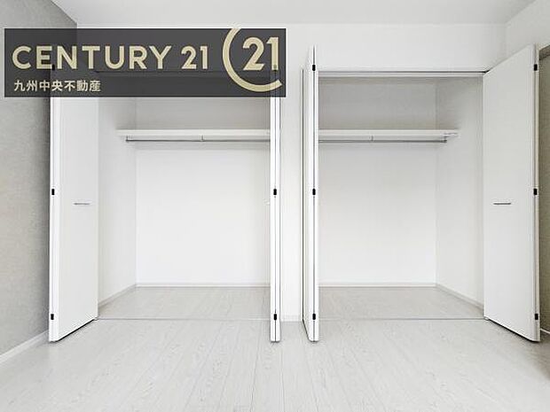 【クローゼット】お部屋ごとに設けた収納は住みやすさへのこだわりです。