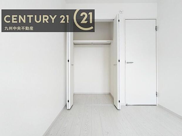 【クローゼット】お部屋ごとに設けた収納は住みやすさへのこだわりです。