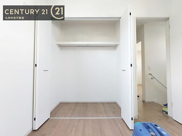 【クローゼット】お部屋ごとに設けた収納は住みやすさへのこだわりです。