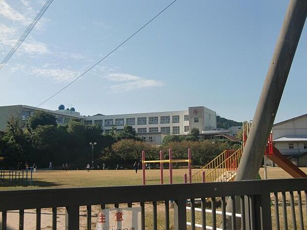 篠栗町立勢門小学校まで648m