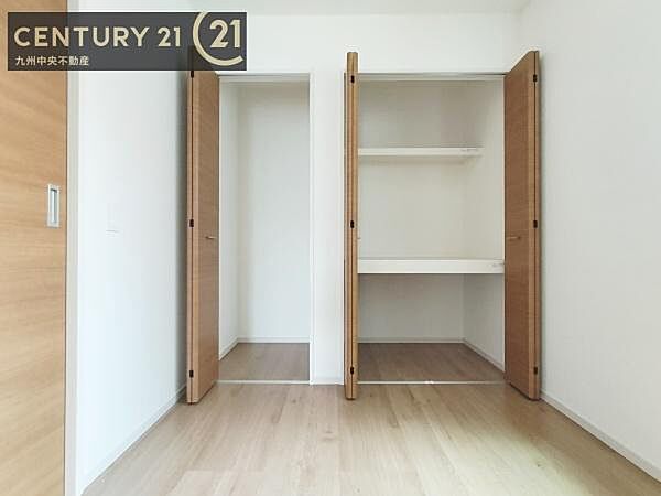 【クローゼット】お部屋ごとに設けた収納は住みやすさへのこだわりです。