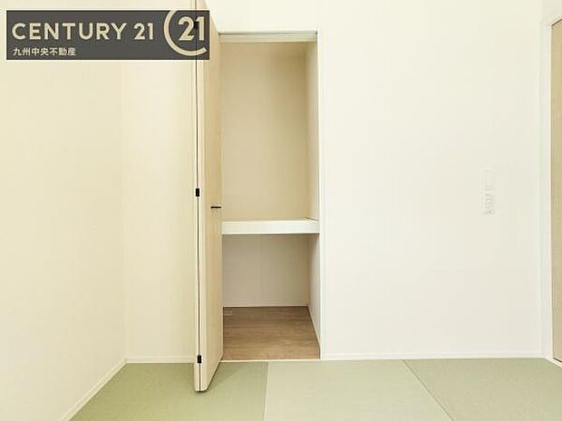 【クローゼット】お部屋ごとに設けた収納は住みやすさへのこだわりです。