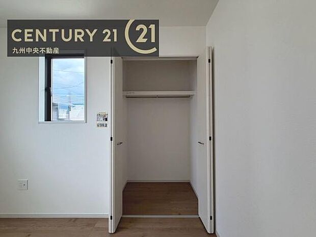 【クローゼット】お部屋ごとに設けた収納は住みやすさへのこだわりです。