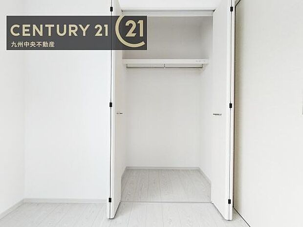【クローゼット】お部屋ごとに設けた収納は住みやすさへのこだわりです。