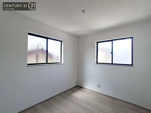 【クローゼット】お部屋ごとに設けた収納は住みやすさへのこだわりです。