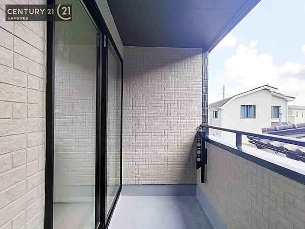 【洋室】2面採光を確保したお部屋。爽やかな風を感じて起きる朝は、快適生活の始まりに。