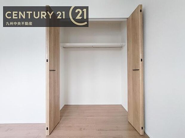 【クローゼット】お部屋ごとに設けた収納は住みやすさへのこだわりです。