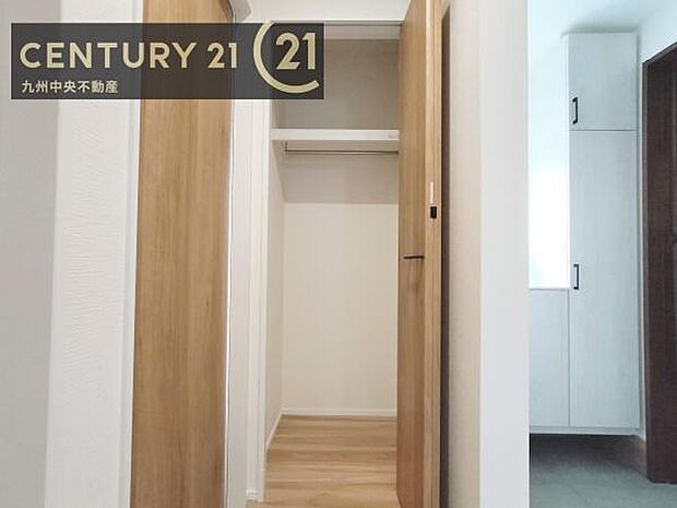 【クローゼット】お部屋ごとに設けた収納は住みやすさへのこだわりです。
