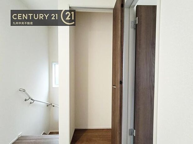 【クローゼット】お部屋ごとに設けた収納は住みやすさへのこだわりです。