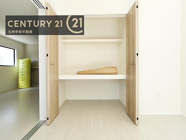 【クローゼット】お部屋ごとに設けた収納は住みやすさへのこだわりです。