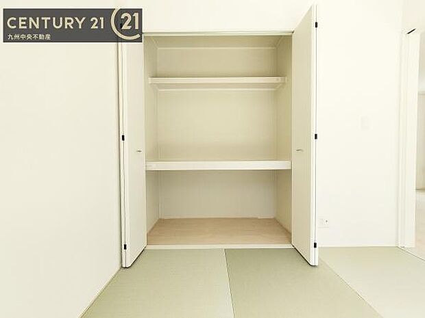 【クローゼット】お部屋ごとに設けた収納は住みやすさへのこだわりです。