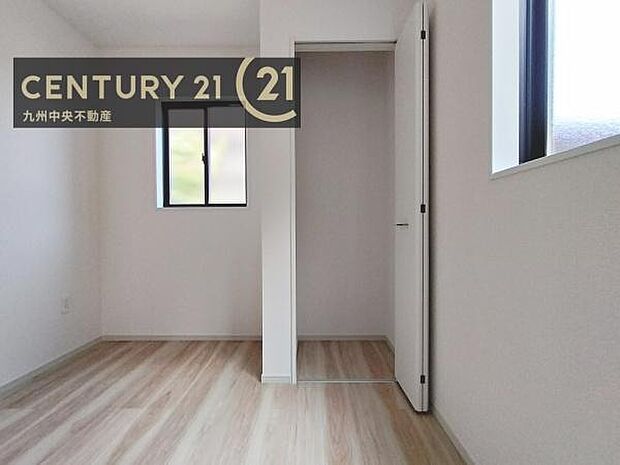 【クローゼット】お部屋ごとに設けた収納は住みやすさへのこだわりです。