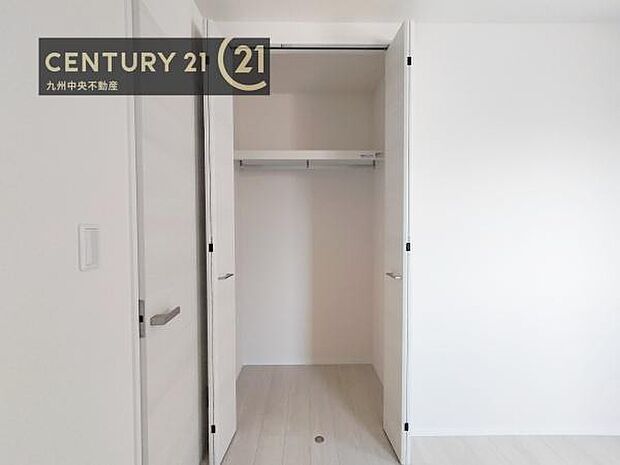 【クローゼット】お部屋ごとに設けた収納は住みやすさへのこだわりです。
