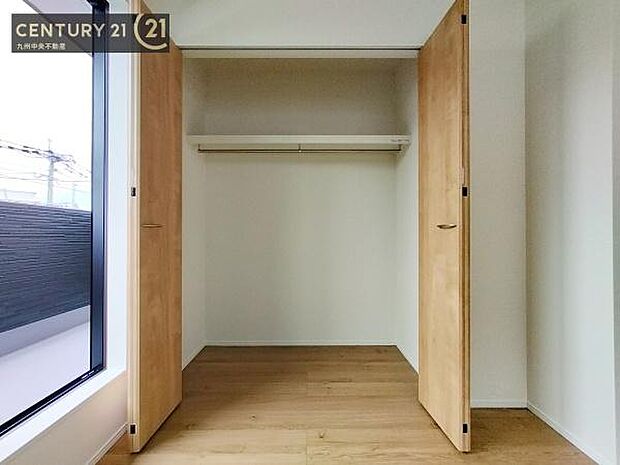 【クローゼット】お部屋ごとに設けた収納は住みやすさへのこだわりです。