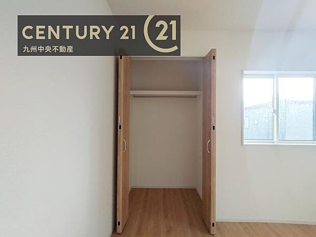 【クローゼット】お部屋ごとに設けた収納は住みやすさへのこだわりです。