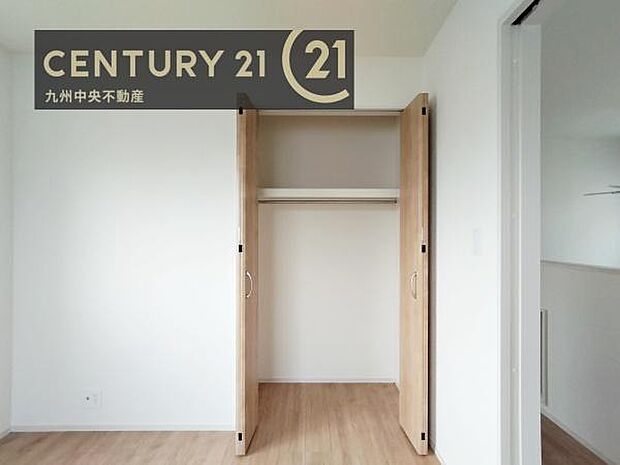 【クローゼット】お部屋ごとに設けた収納は住みやすさへのこだわりです。