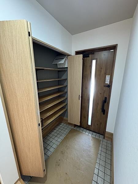 【リフォーム済】玄関はシューズボックス付き！