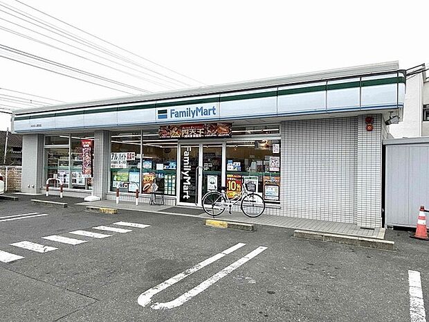 ファミリーマートみみなし駅前店まで1036m、近鉄「耳成」駅北出入口より徒歩約1分