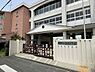 周辺：大和高田市立磐園小学校まで1403m、大和高田駅出口1出口から徒歩約7分　高田(奈良県)駅西口から徒歩約9分　築山駅出口から徒歩約14分