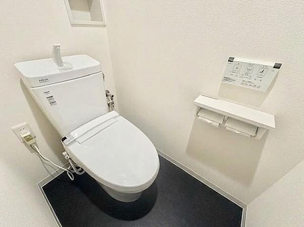 トイレも大変綺麗にされています♪※AI加工により家具等は消去しています。