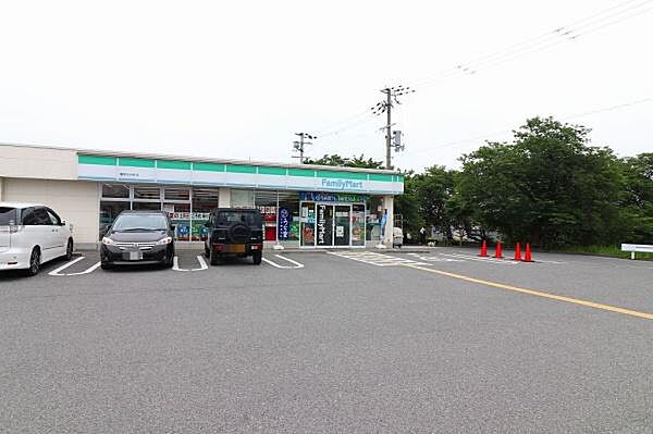 ファミリーマート　橿原五井町店まで594m、〒634-0832 奈良県橿原市五井町215-1電話番号　0744-20-0257　営業時間　24時間