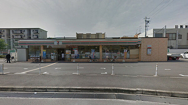 セブンイレブン茨木南安威2丁目店まで643m