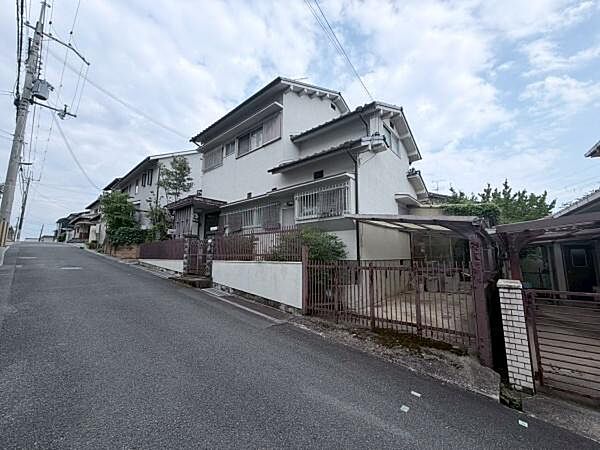 ライフスタイルに合わせた自由設計でご家族の希望をカタチにしてみませんか？ぜひ一度お問い合わせくださいませ♪