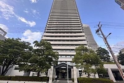 外観:50階建ての高層タワーマンションの40階部分です♪ 外観:50階建ての高層タワーマンションの40階部分です♪