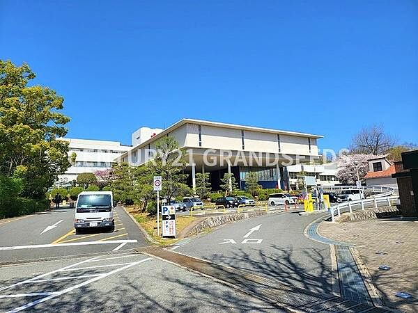 高槻赤十字病院まで550m