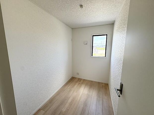 【テレワークルーム】お仕事にも趣味にも便利なテレワークルーム！