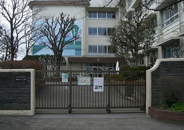 細田小学校まで300m