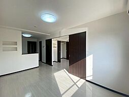 ハートフル・プリムラ 3階1LDKのリビング/ダイニング