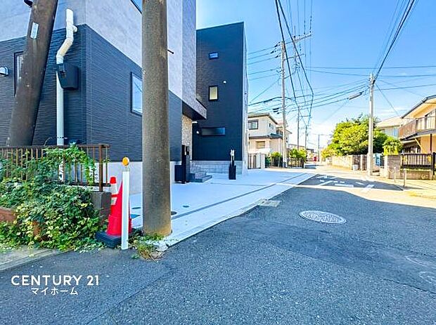 人通り車通りも少なくお子様がいらっしゃるご家庭も安心してお住まいになれます。